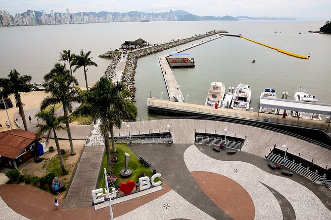 Day tour in Balneário Camboriú and Unipraias Park with Cable Cars - Youhooo! and ZipRider for serious thrills