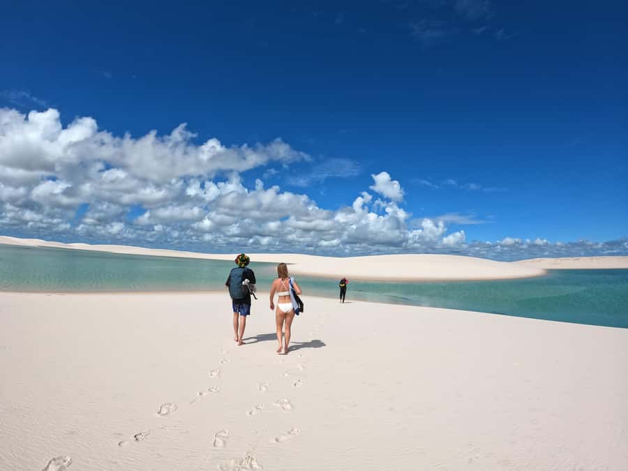 Day trekking in Lençóis Maranhenses - Starting at the Lagoa Azul Circuit