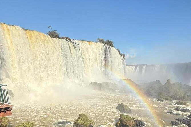 Daytour - Waterfalls Brazil and Argentina same day - Why a private car changes the Iguazu Falls day
