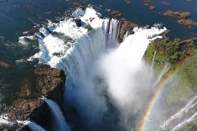 Daytour - Waterfalls Brazil and Argentina same day - Reaching the falls through the VIP route
