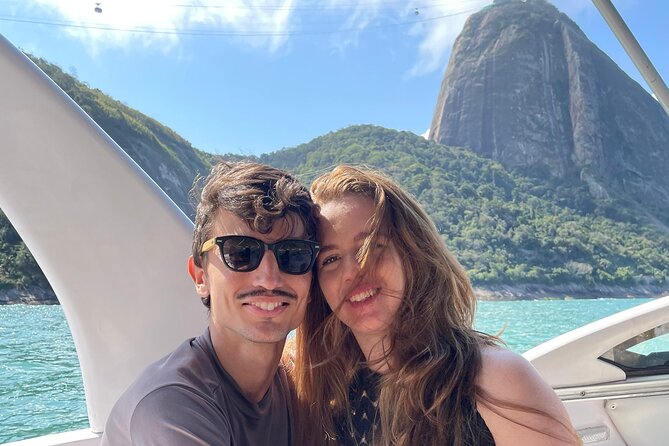 DE Lancha Tour in Rio DE Janeiro with Beer and Snacks - Sugarloaf Mountain in 15 minutes