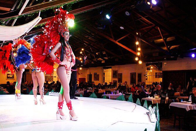 Dinner Show at Rafain in Foz do Iguaçu - Rafain turns dinner into a South American stage show