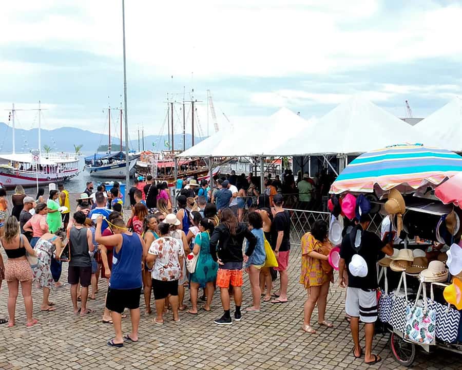 Discover Ilha Grande on a Boat Tour - Departing from Angra - What the four-hour schedule really means