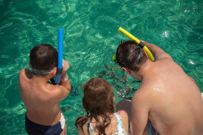 Discover Underwater Beauty: Explore Maracajaú's Parrachos Reef - Reaching the Parrachos Reef