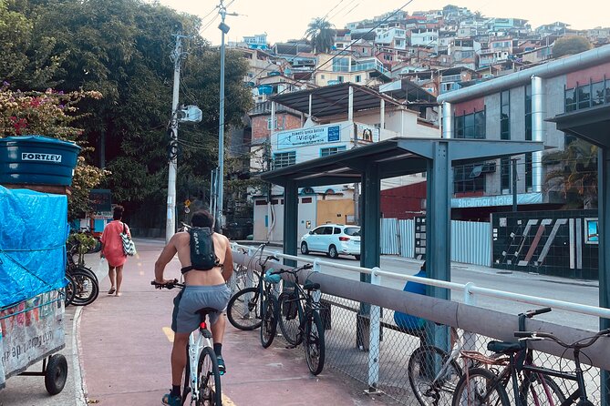 E-Bike Ride: Beaches and Lagoon - Starting in Leblon at Av. Ataulfo de Paiva