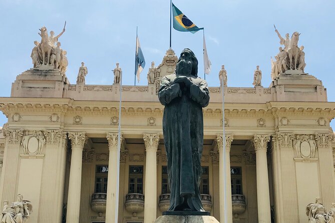 E-Scooter Ride: City Tour - The Municipal Theater and Cinelândia
