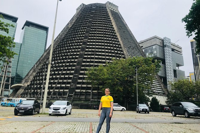 E-Scooter Ride: City Tour - Candelária and Guanabara Bay