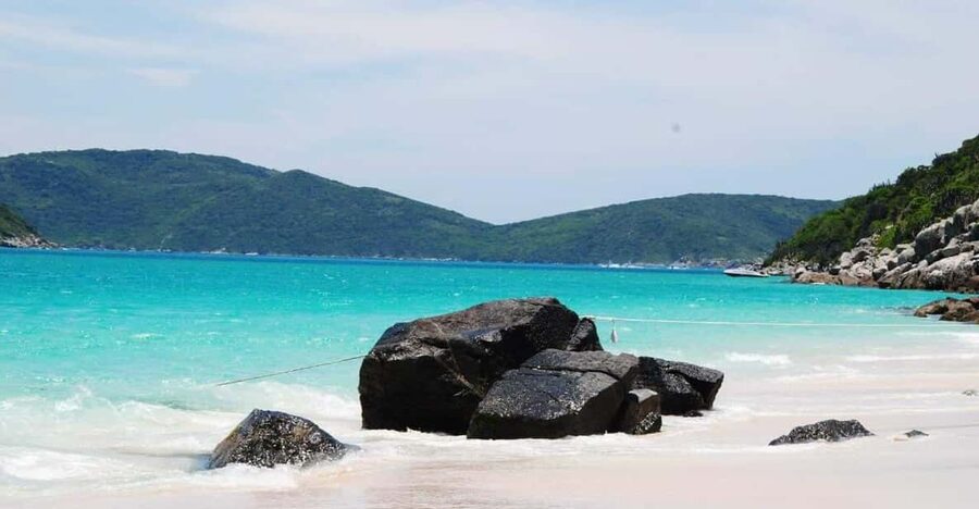 Excursão Arraial do Cabo com saída do Rio de Janeiro - Prainhas do Pontal do Atalaia and the famous staircase