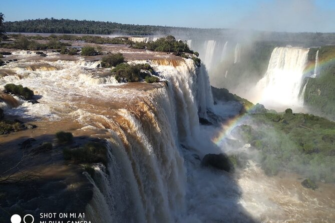 Excursion to both sides of Iguaçu Falls on the same day. - The Brazilian Side: A 2-Kilometer Walk With the Big Picture