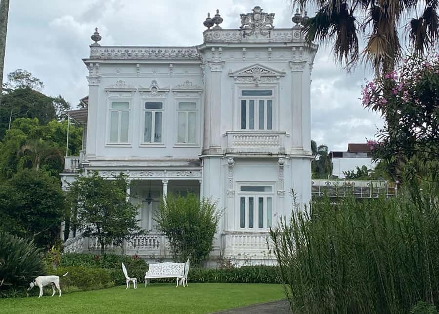 Explore Santa Teresa: Walking Tour - What the guide adds