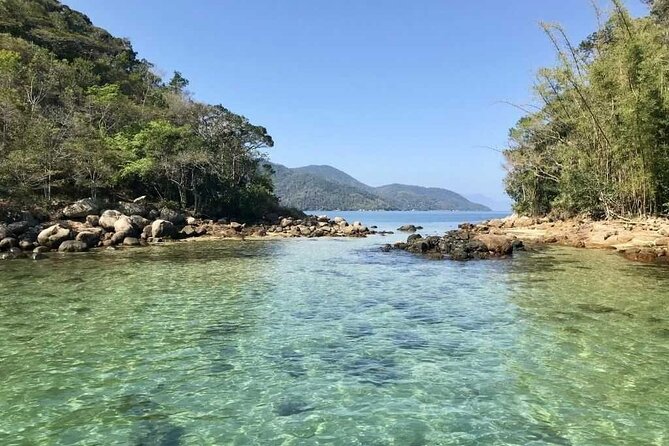 Exploring Angra Dos Reis and Ilha Grande in One Day - The early bus ride from Rio