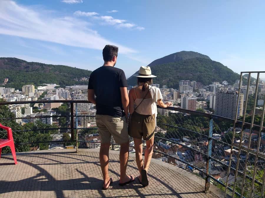 Favela Santa Marta: Walking Tour with local guide - Key points at a glance