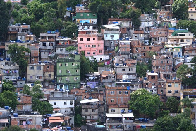 Favela Tour in Rio de Janeiro - São Conrado Beach closes the outing