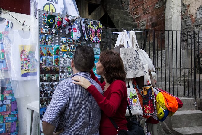 Favela Tour -The path of Michael Jackson in Rio - Meeting local residents and the question of respectful tourism