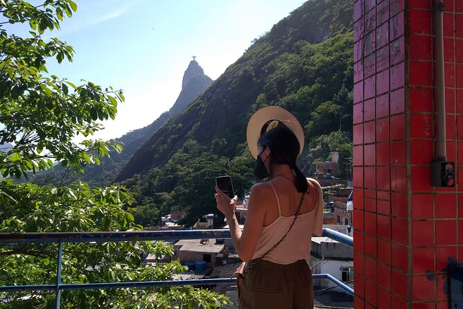 Favela Tour -The path of Michael Jackson in Rio - Who should book this Santa Marta walk?