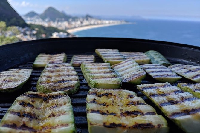 Favela Vidigal Tour and Brazilian Lunch - Art, viewpoints, and everyday community life