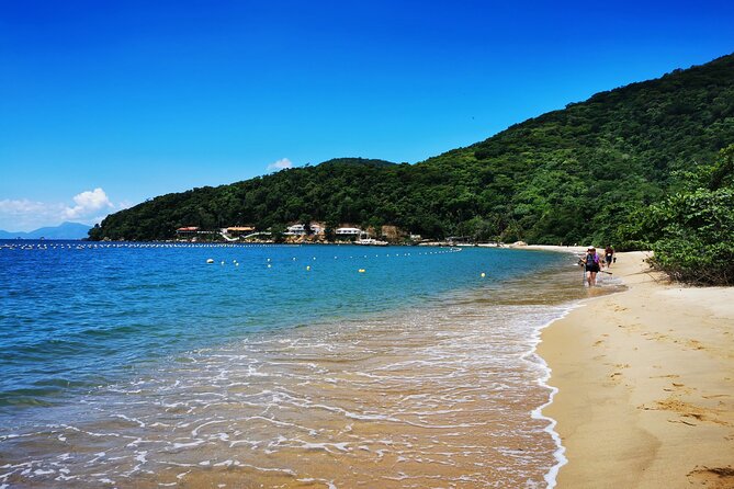 Feiticeira's Waterfall + Beaches of Enseada das Estrelas - Full day Private Hike - The Lazareto ruins and the old aqueduct