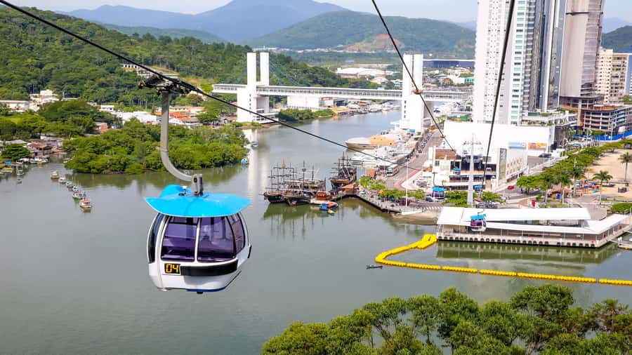 Florianópolis: Balneario Camboriu and Unipraias Park Tour - Unipraias Park and the 3,250-meter cable-car ride