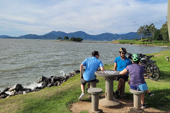 Florianopolis Bike Tour: Photography, History & Street Food - Parque da Luz for a short break and Brazilian snacks
