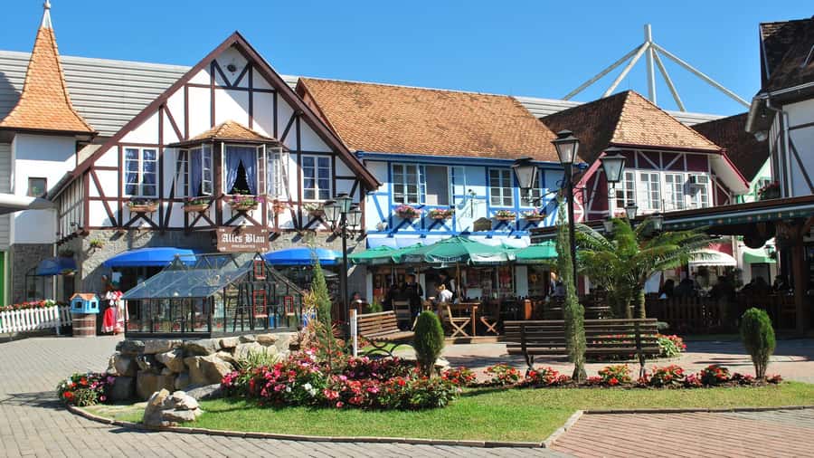 Florianópolis: Blumenau and Pomerode Germanic Route Day Trip - Zoo, dinosaurs, and a final German-style beer