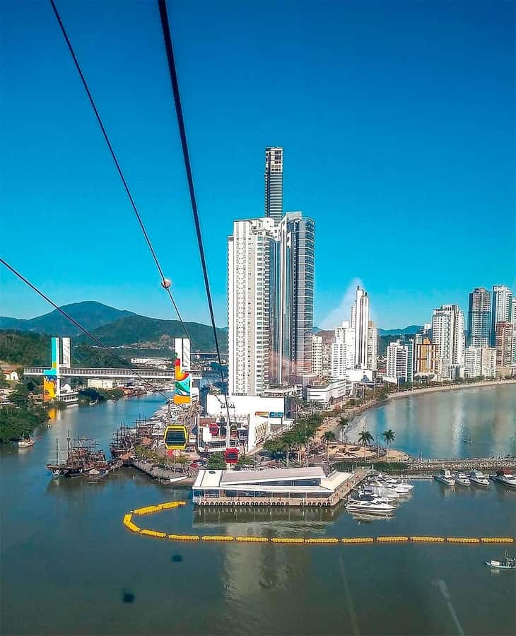 Florianópolis: Camboriu & Unipraias Park with Cable Car Ride - Rising through Unipraias Park