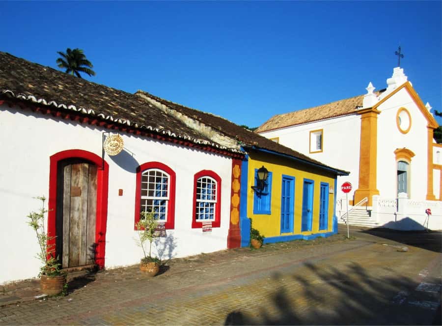 Florianópolis: Historical Center, Beach & Nature Tour - Praça XV and the old city center