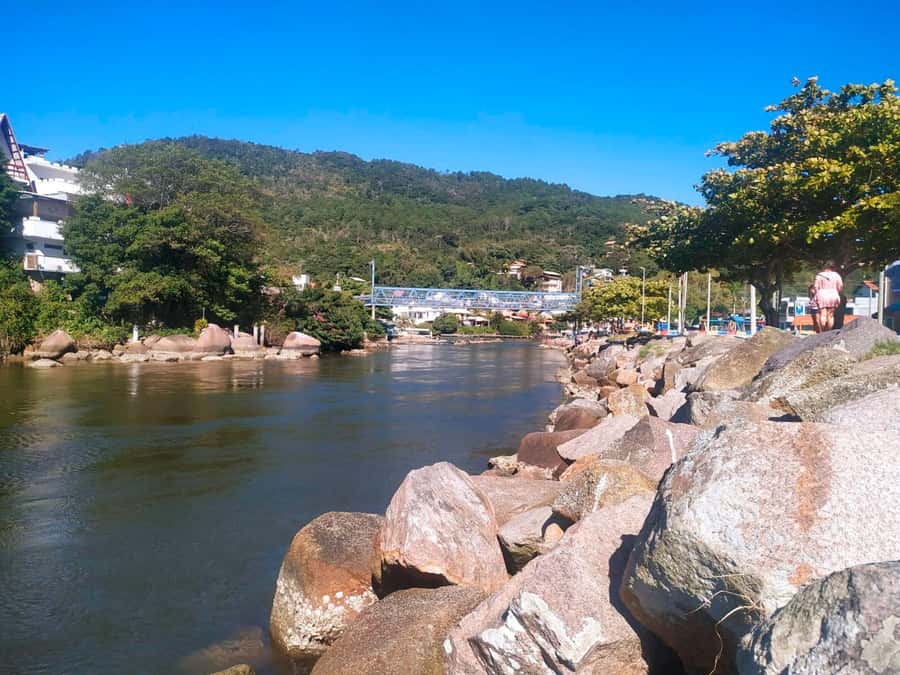 Florianópolis: Historical Center, Beach & Nature Tour - Joaquina Beach and one hour by the sand