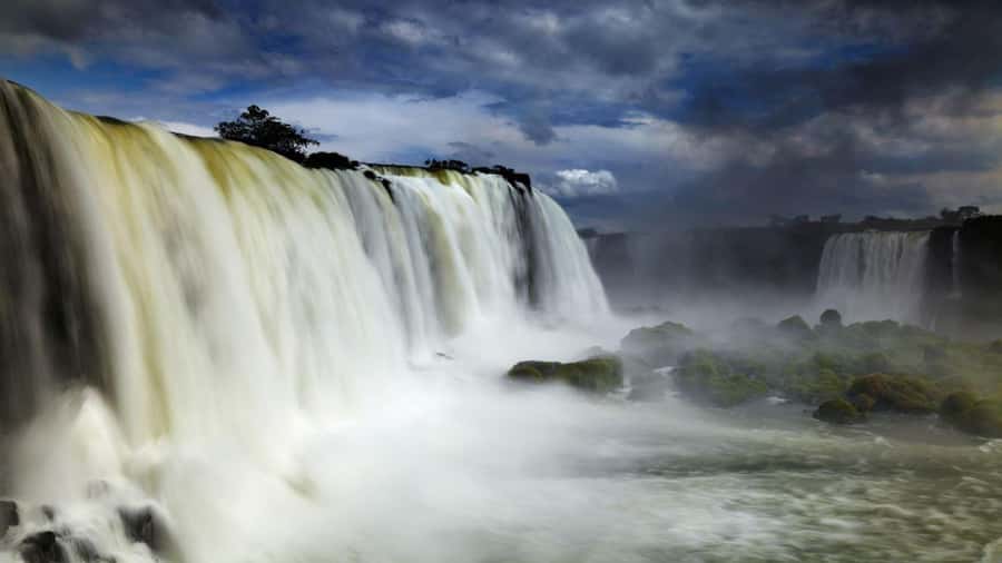Foz do Iguaçu: Brazilian Side of the Falls - Getting close to Cachoeira Devil’s Throat