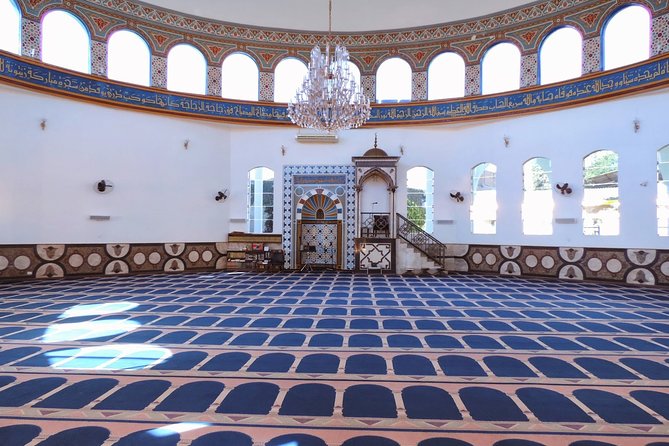 Foz Do Iguaçu City Tour - Mosque of Omar Ibn Al-Khattab: A Different Side of the City