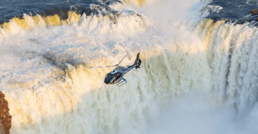 Foz do Iguaçu: Helicopter Flight over the Iguassu Falls - Who will enjoy this most?