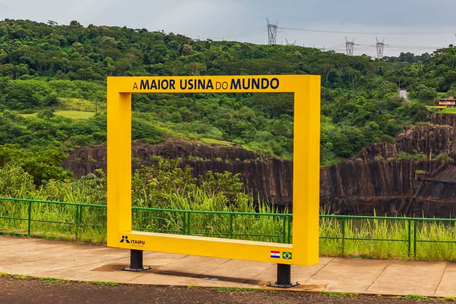 Foz do Iguaçu: Itaipu Hydroelectric Dam - Panoramic route or interior plant visit?