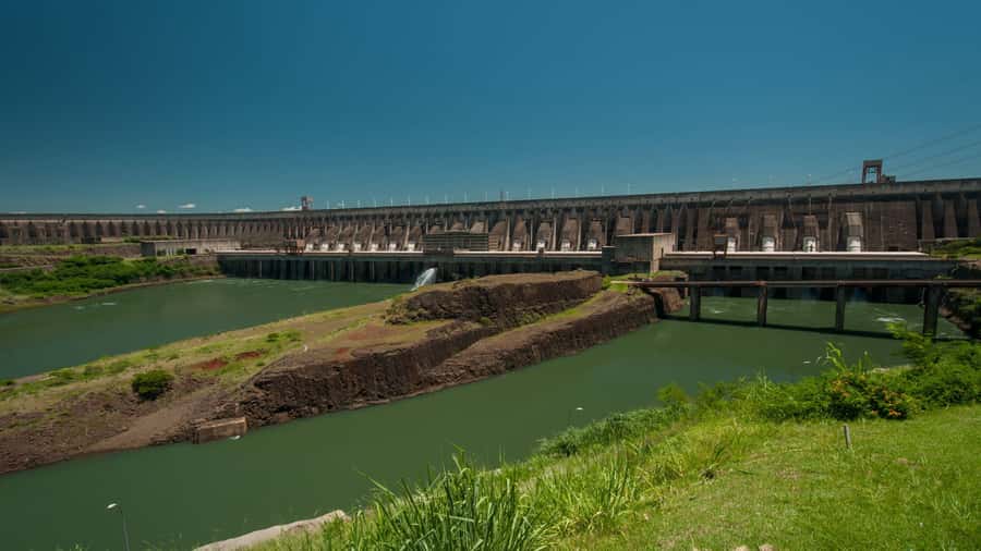 Foz do Iguaçu: Itaipu Hydroelectric Dam Guided Tour - Reaching the dam crown depends on weather