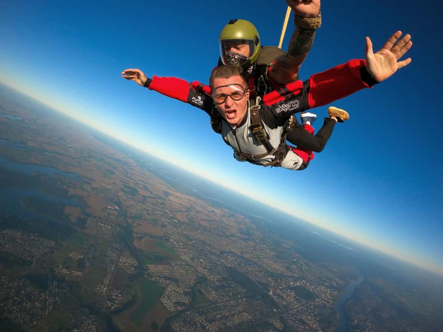 Foz do Iguacu: Skydiving Experience with Photos and Videos - What happens at Rua Ângela Aparecida Andrade, 1188