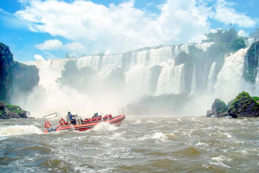 From Foz do Iguazu: Brazil Iguazu Falls & Macuco Safari Boat - Who will enjoy this tour most?