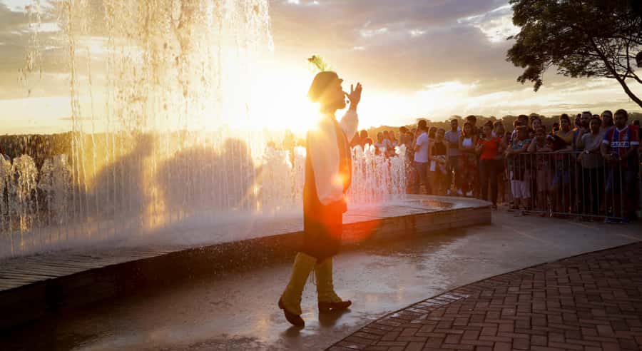 From Foz do Iguazu: Triple Frontier Landmark Ticket - Why the Triple Frontier is worth your evening