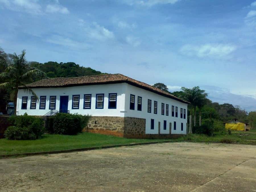 From Rio de Janeiro: 1-Day Private Tour of Coffee Valley - Barra do Piraí and the farm’s family story