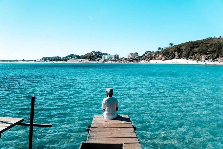 From Rio de Janeiro: Arraial do Cabo Island Day Trip - Praia do Forno: your first taste of clear water