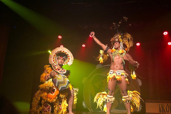 Ginga Tropical - Brazilian Samba and Folklore Show - Arriving at Centro Cultural Veneza in Botafogo