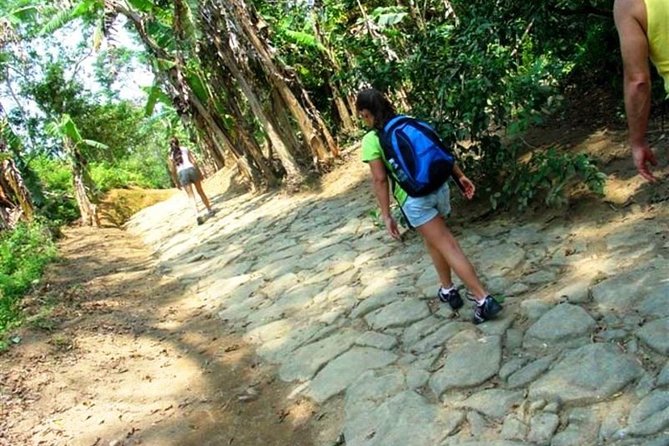 Gold trail adventure cultural hike BY PARATY TOURS - Engenho D’Ouro and the local cachaça tradition