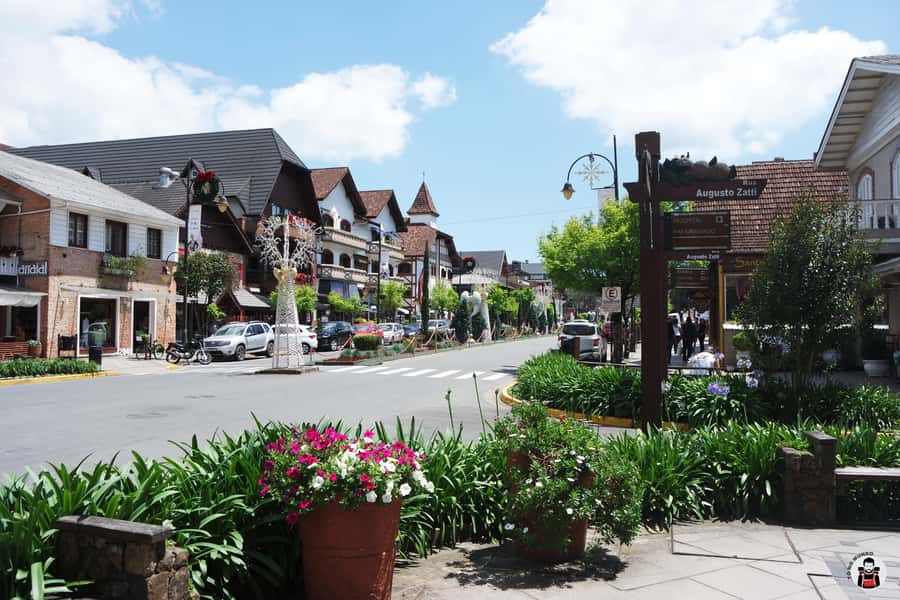 Gramado and Canela private trip with English speaking guide - Leaving Porto Alegre in a private three-seat car
