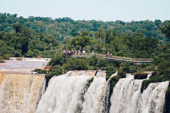 Guided Nature Tour in Argentina Cataratas Circuit + Lunch - Devil’s Throat, the dramatic centerpiece