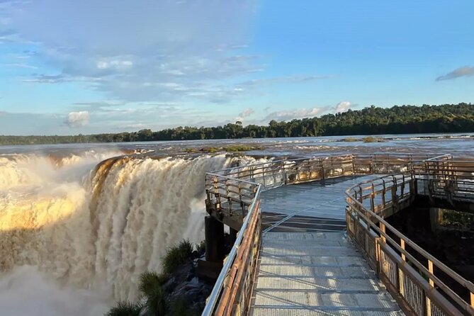 Guided Nature Tour in Argentina Cataratas Circuit + Lunch - Lunch, drinks, and the real value of $283.10