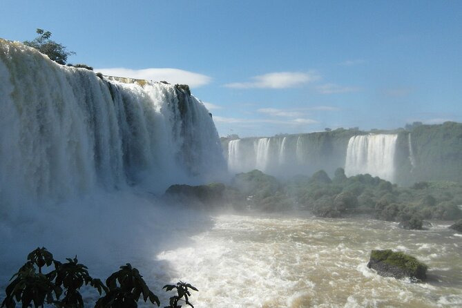Guided Tour Brazilian Falls and Bird Park Exploration - From forest paths to the power of Iguaçu Falls