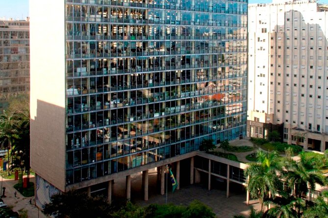 Half-Day Architecture Walking Tour in Rio - Edifício Austregésilo de Athayde and another modernist layer