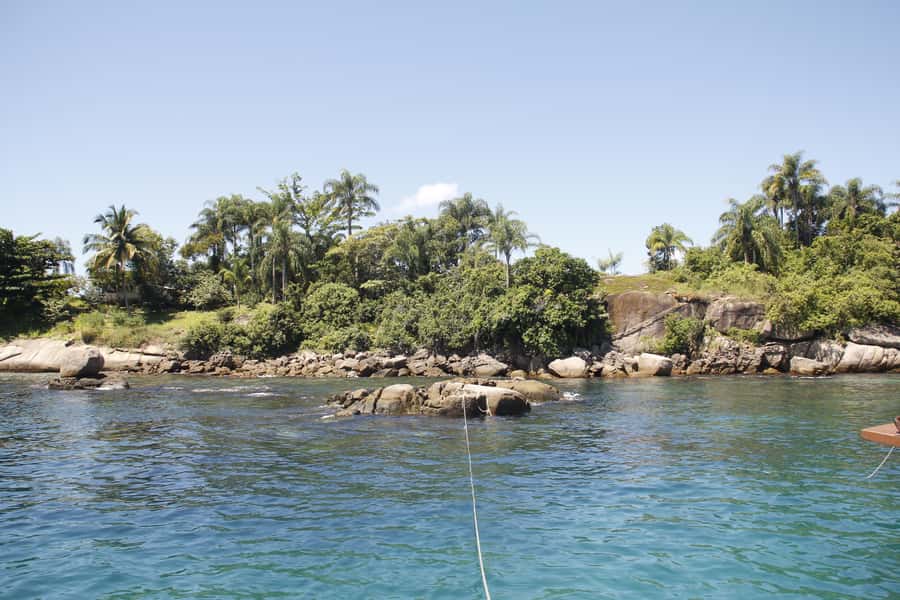 Half-Day Schooner Cruise and Snorkeling in Paraty Bay - Ilha Comprida and the fish-filled water