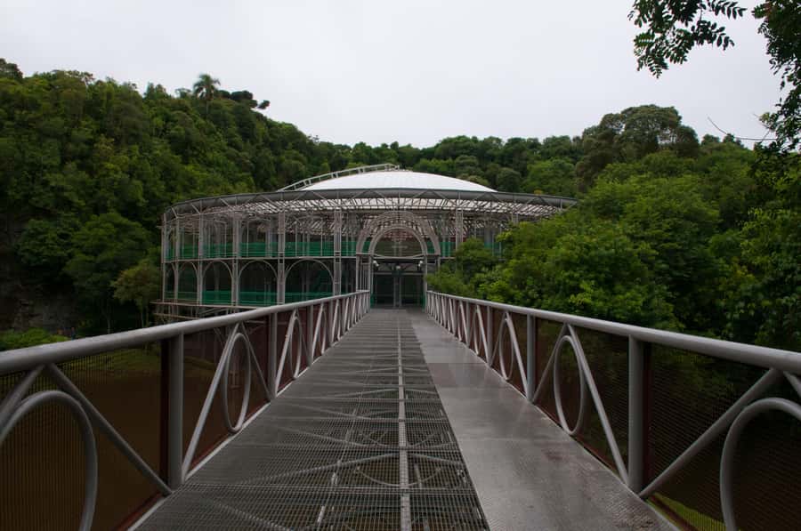 Half-Day Tour of Curitiba City - Guide quality and the pickup warning