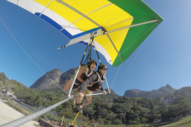 Hang gliding in Rio de Janeiro - Riding up to Pedra Bonita
