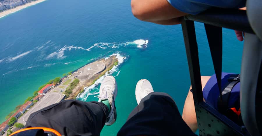 Helicopter flight no doors in Rio de Janeiro - Rodrigo de Freitas Lagoon from above