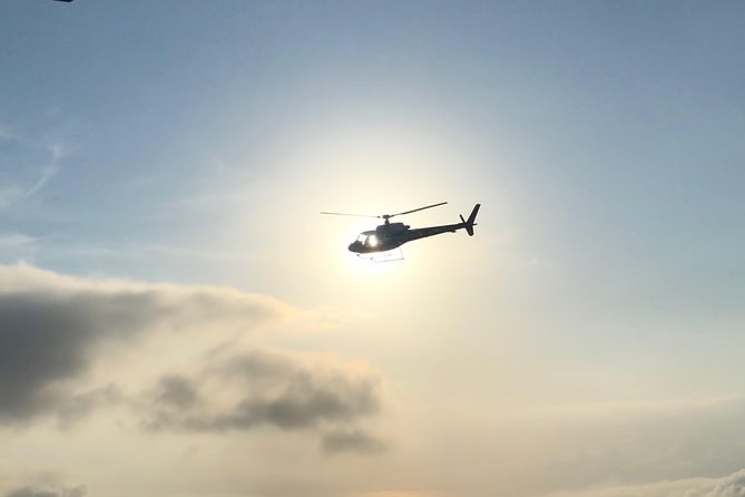 Helicopter Flight - Wonderful City - RJ (Private Flight - 4 people) - Sugarloaf Mountain and the best photo opportunity