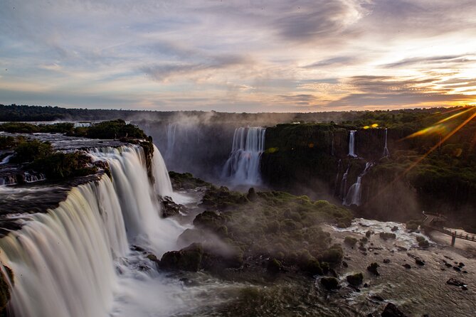 Iguaçu Falls: An Immersion Between Brazil and Argentina - Why seeing both sides of Iguaçu Falls matters